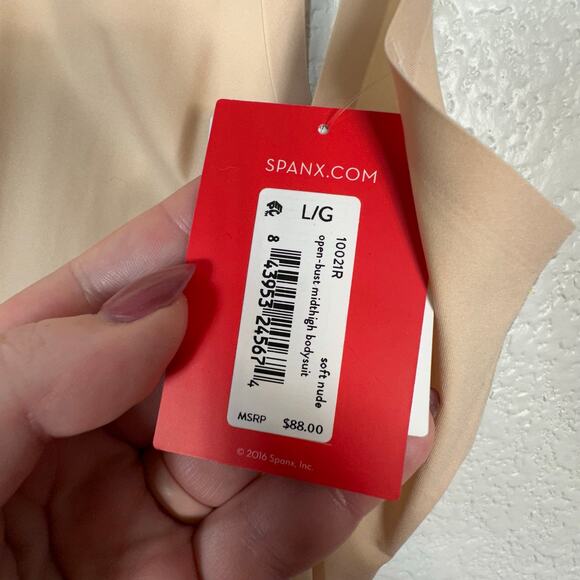 SPANX NWT Thinstincts Open Bust Mid Thigh Shapewear Bodysuit in Soft Nude Large - Picture 4 of 13